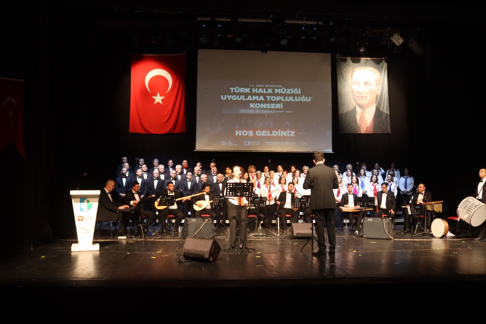 Türk halk müzigi ezgileri Izmit'te yankilandi (13)