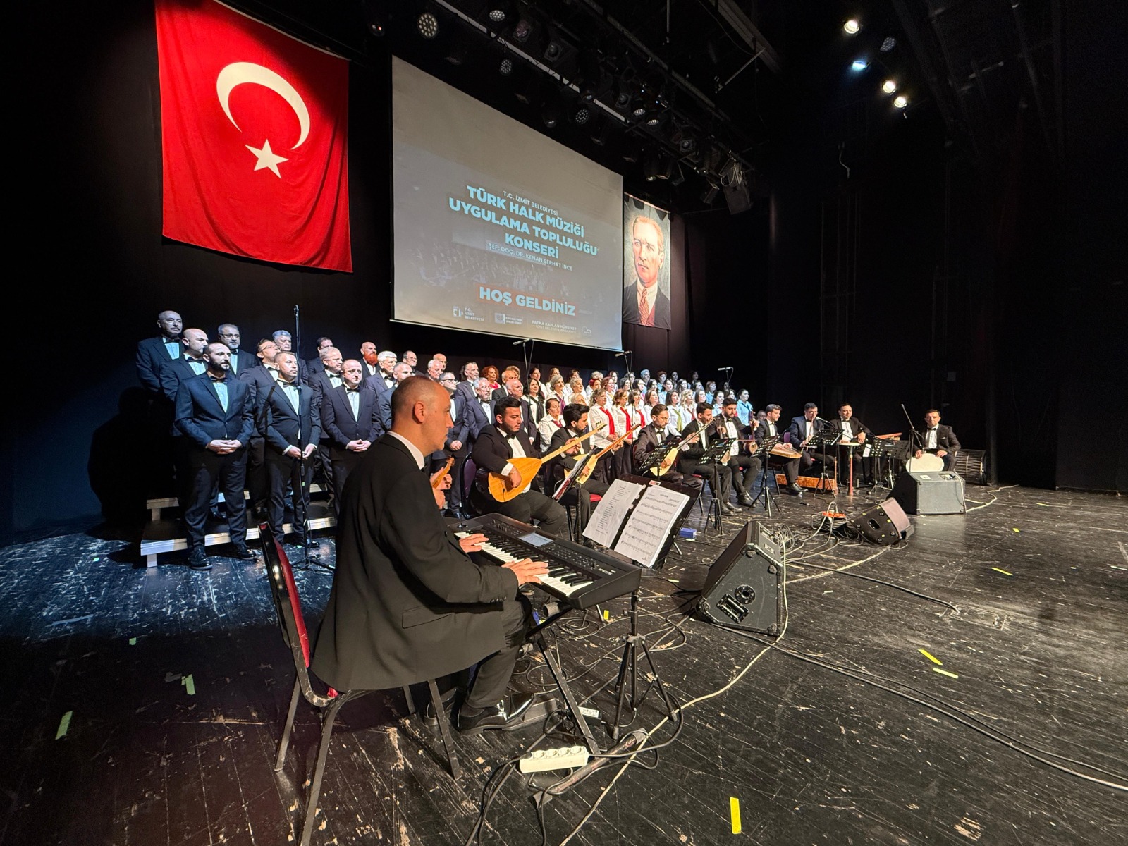 Türk halk müzigi ezgileri Izmit'te yankilandi (14)
