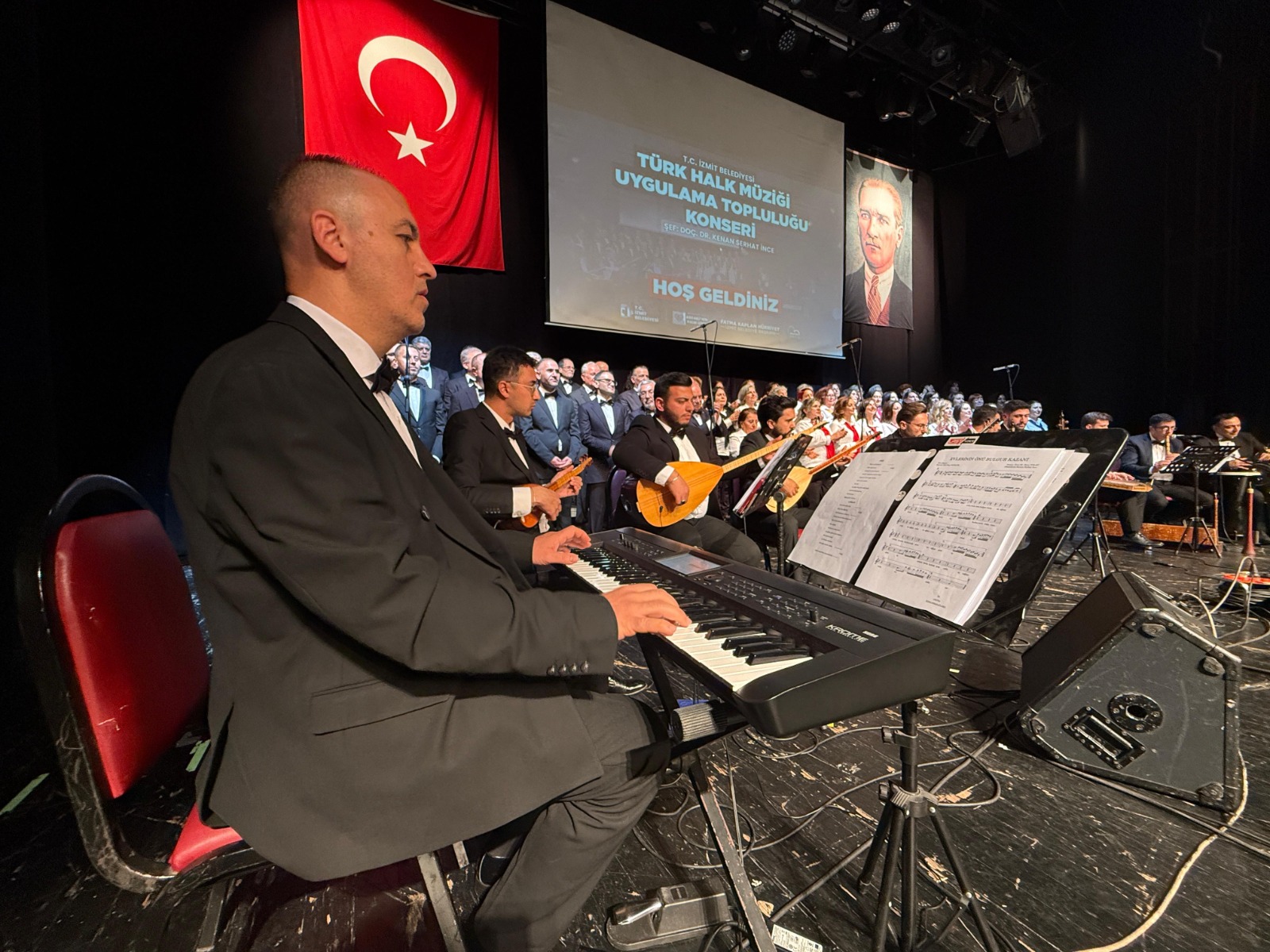 Türk halk müzigi ezgileri Izmit'te yankilandi (15)