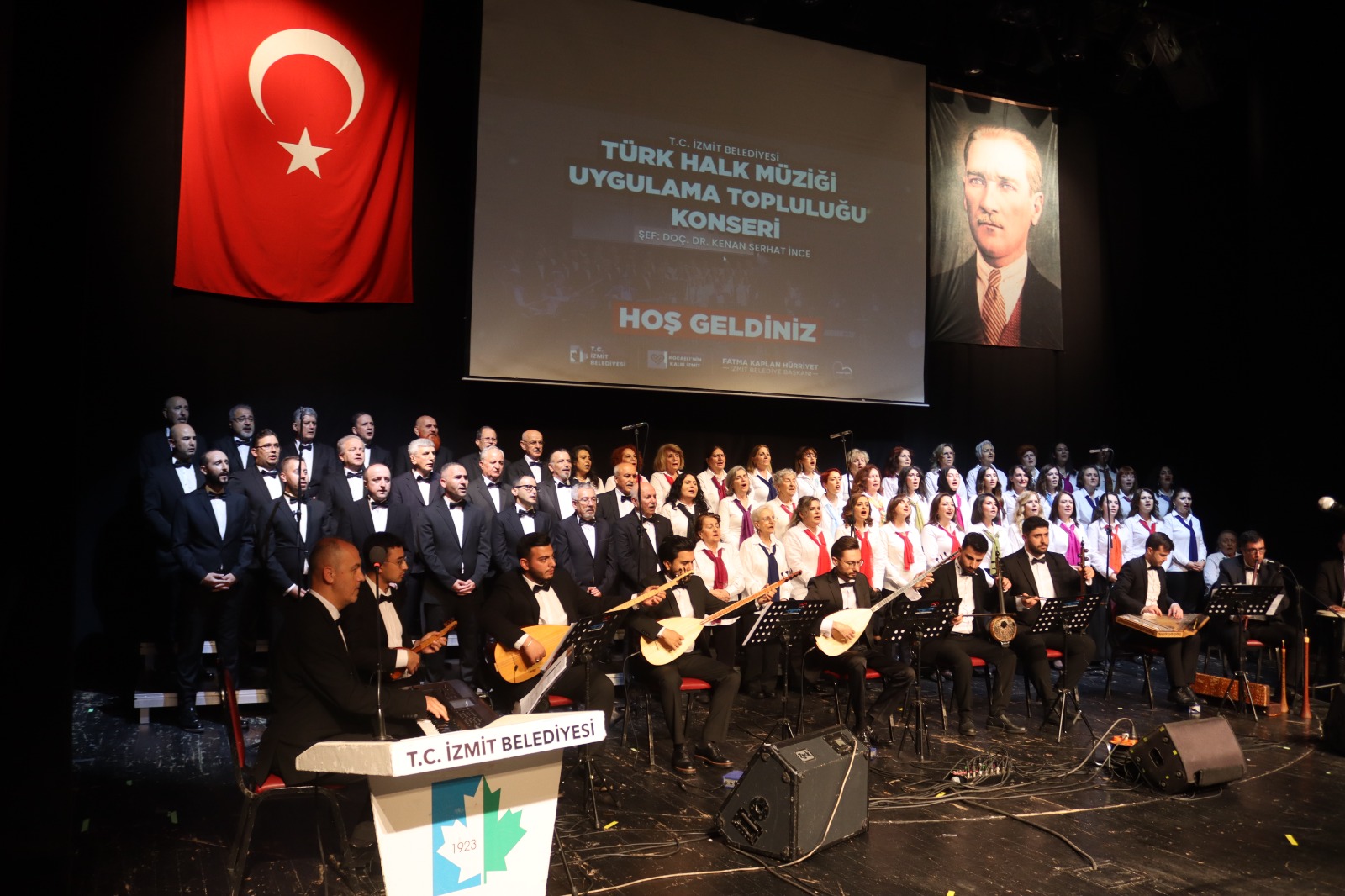 Türk halk müzigi ezgileri Izmit'te yankilandi (7)