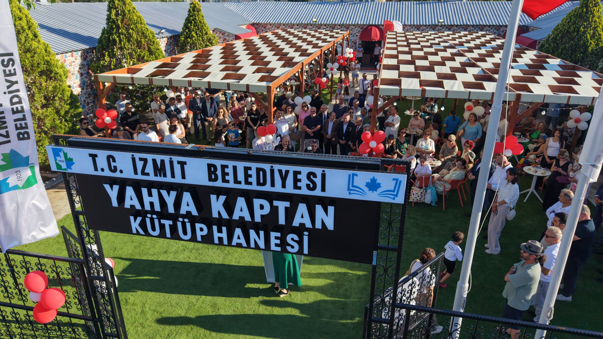 IZMIT BELEDIYESINDEN HIZMET ATAGI YAHYA KAPTAN KÜTÜPHANESI AÇILDI (14)