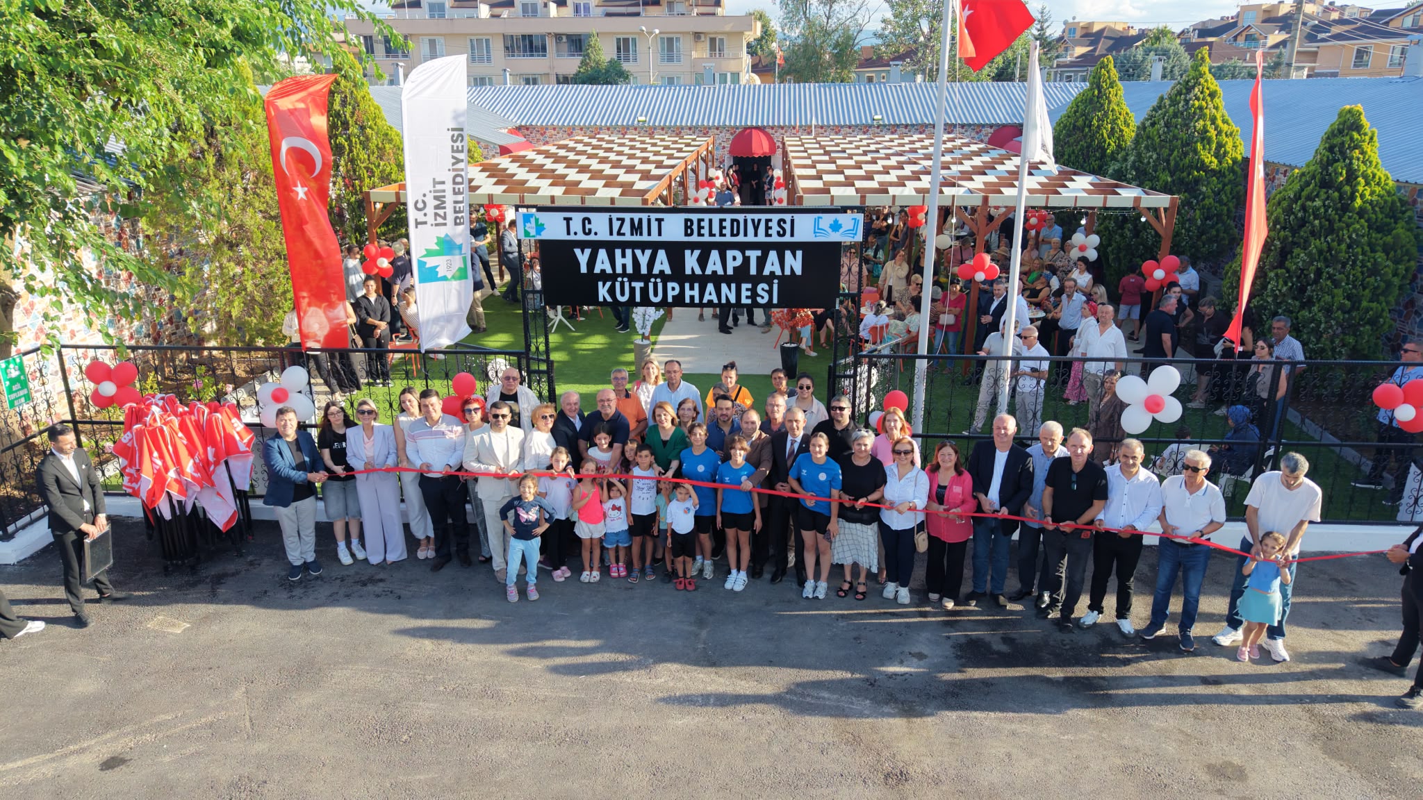 IZMIT BELEDIYESINDEN HIZMET ATAGI YAHYA KAPTAN KÜTÜPHANESI AÇILDI (5)