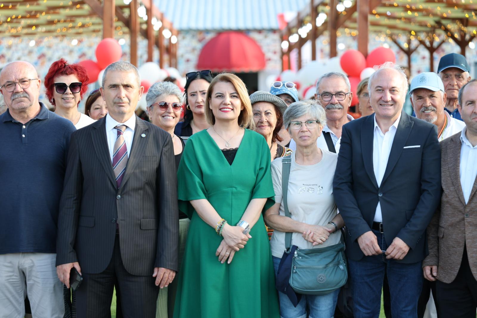IZMIT BELEDIYESINDEN HIZMET ATAGI YAHYA KAPTAN KÜTÜPHANESI AÇILDI (6)