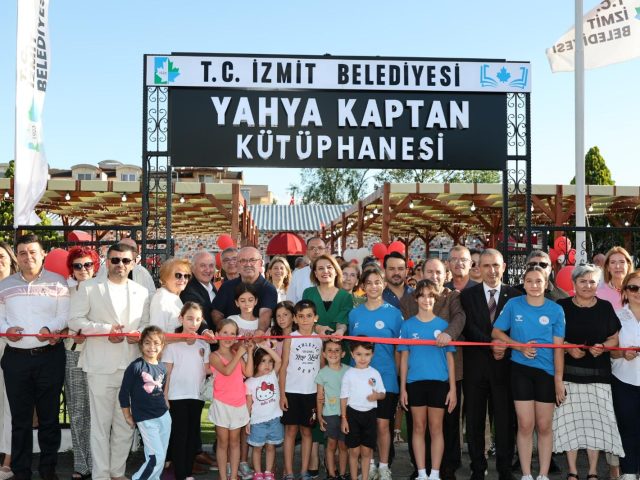 İZMİT BELEDİYESİNDEN HİZMET ATAĞI: YAHYA KAPTAN KÜTÜPHANESİ AÇILDI