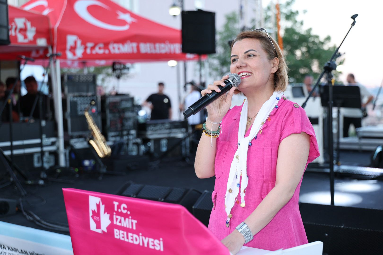 Izmit Belediye Baskani Fatma Kaplan Hürriyet (2)