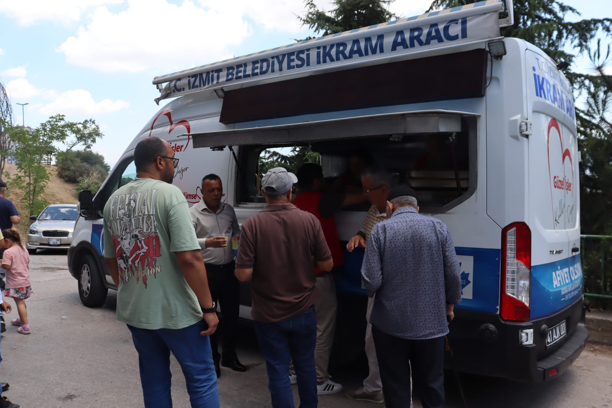 Izmit Belediyesi, Necatibey Camiinde cemaat ile bulustu (5)