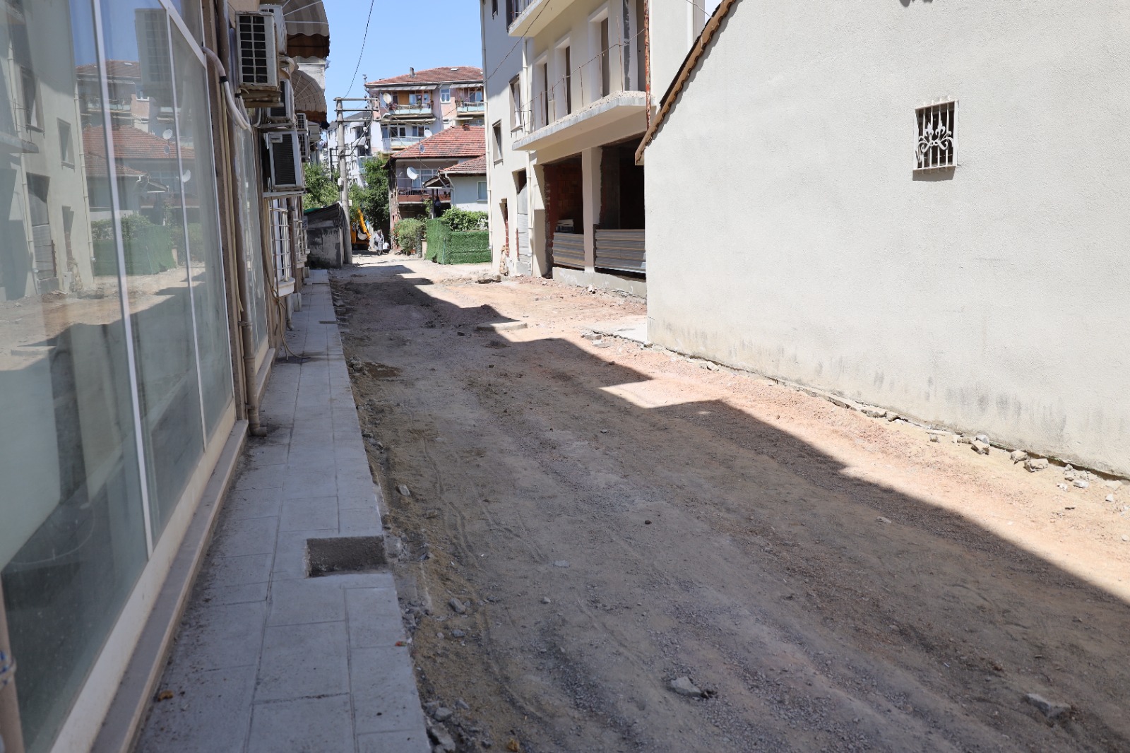 Izmit Belediyesinden Mehmet Ali Pasada yogun parke mesaisi (1)