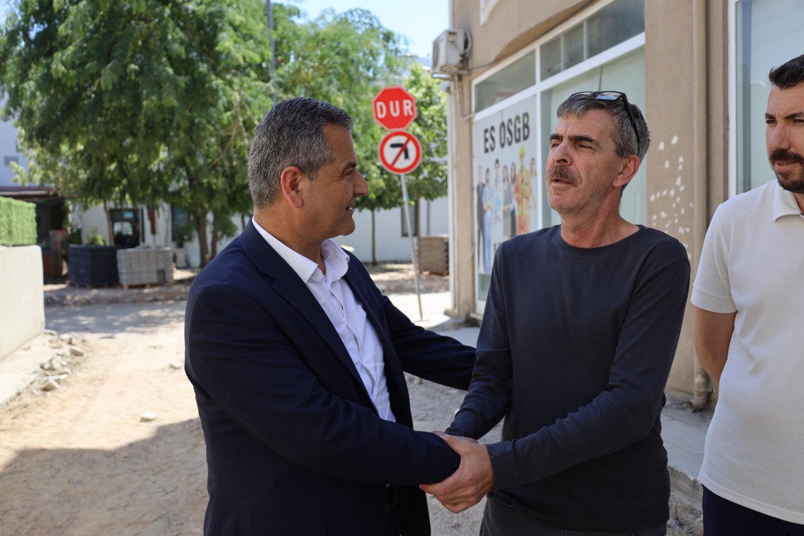 Izmit Belediyesinden Mehmet Ali Pasada yogun parke mesaisi (3)