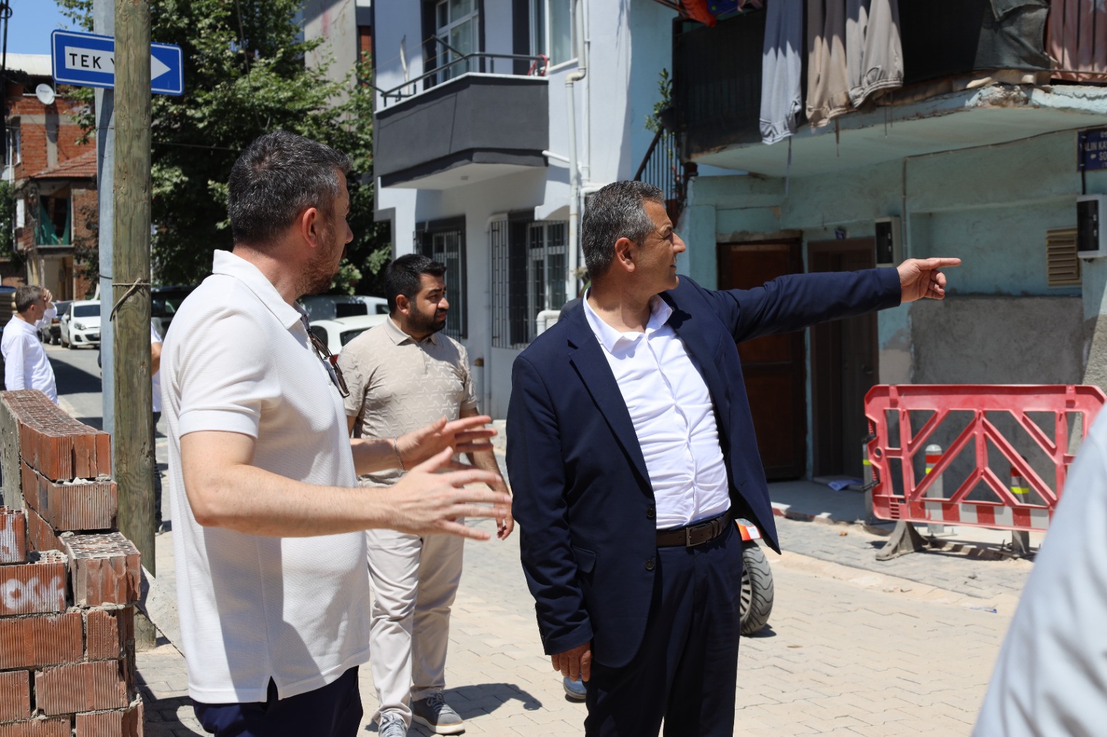 Izmit Belediyesinden Mehmet Ali Pasada yogun parke mesaisi (9)