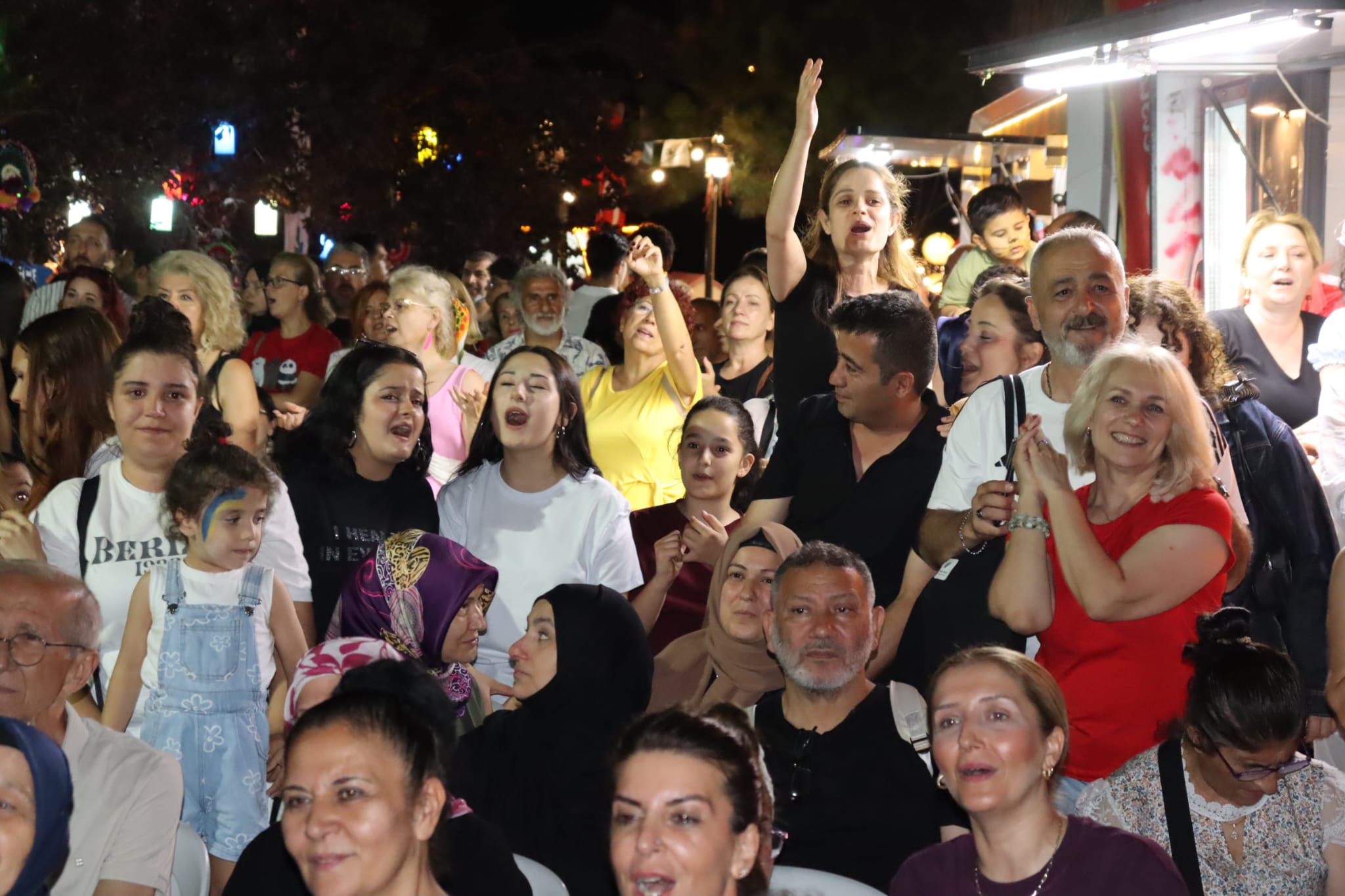 Kapanca Sokak Festivali, İzmit’in kurtuluş coşkusuyla sona erdi (5)
