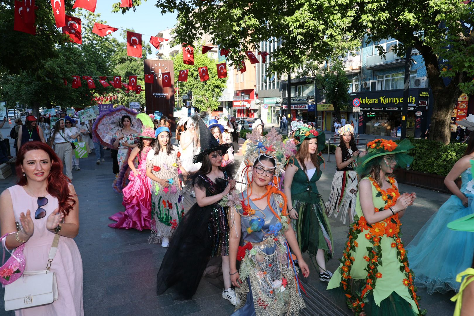 Kapanca Sokak'ta karnaval havasi esiyor (4)