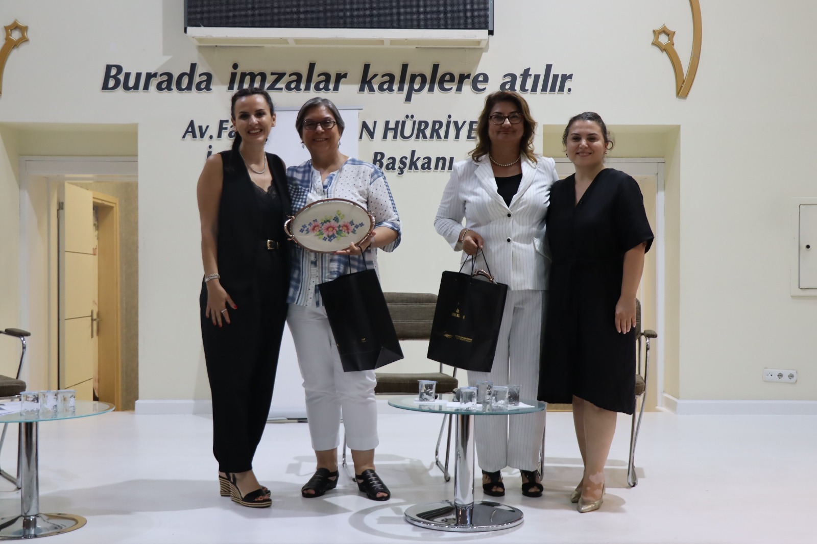 Psikolojik Danışman Huri Melek Arıcı ile Psikiyatri Uzmanı Uzm. Dr. Selcan Esenyel (2)