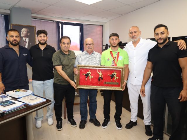 İZMİTLİ PEHLİVANLARDAN KIRKPINAR’DA GURURLANDIRAN BAŞARI